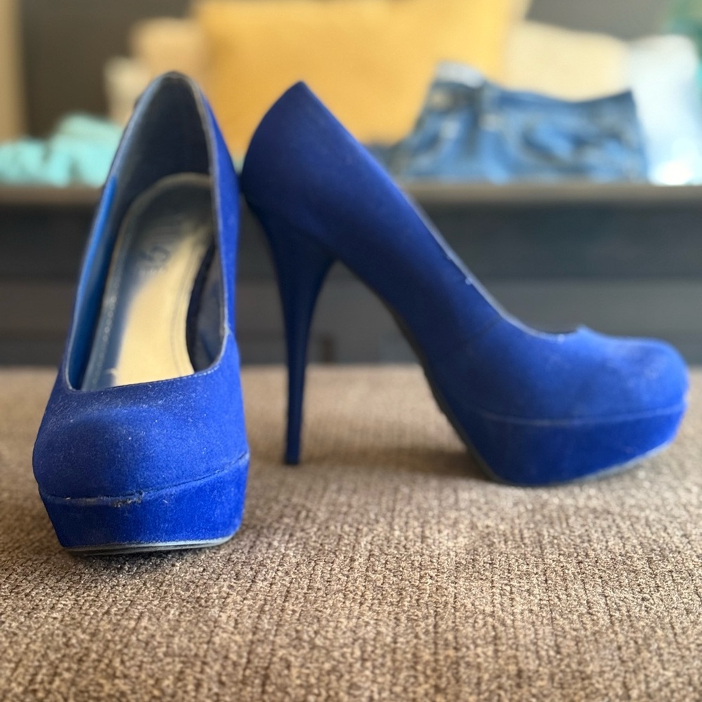 Elegant Blue Women's Heels
